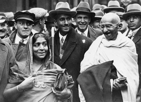 Gandhi - Eine Geschichte von gewaltfreiem Widerstand und spiritueller Erleuchtung!